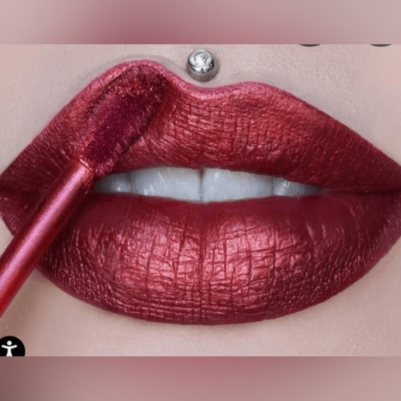 Jeffree Star Velour Liquid Lipstick - Poinsettia. NIB - Picture 2 of 3